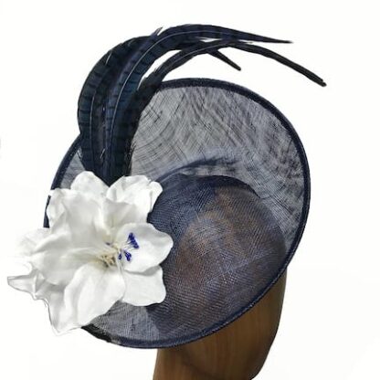 navy with white lilies fascinator